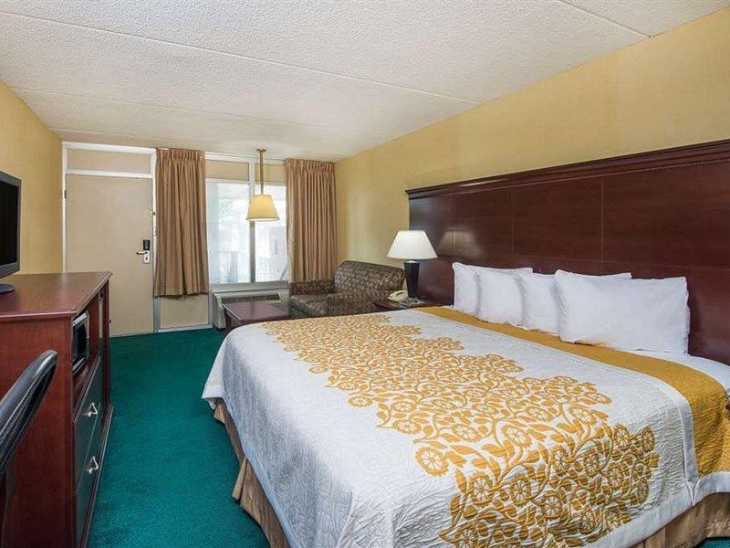 Days Inn By Wyndham Paducah Εξωτερικό φωτογραφία