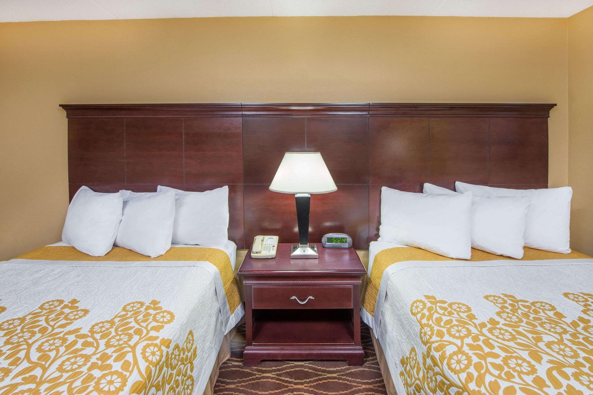 Days Inn By Wyndham Paducah Εξωτερικό φωτογραφία